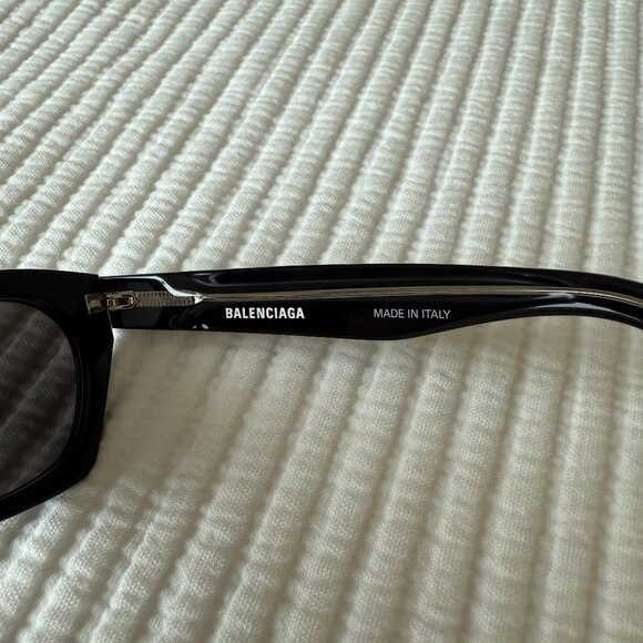 Balenciaga Cat-Eye Sunglasses - Picture 10 of 10